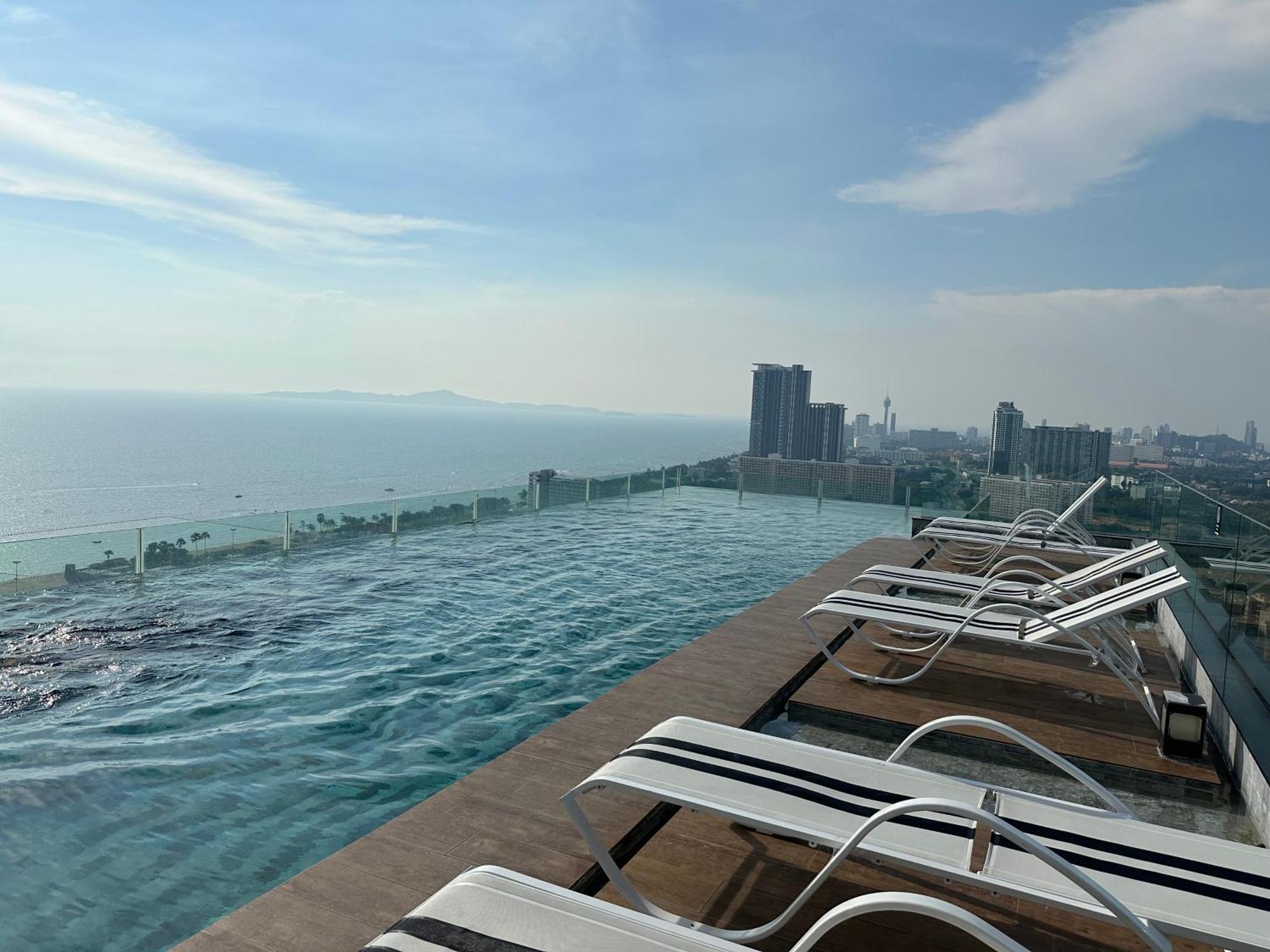 芭提雅高层海景奢华公寓the Riviera Jomtien生香家直达海滩2704 Dış mekan fotoğraf