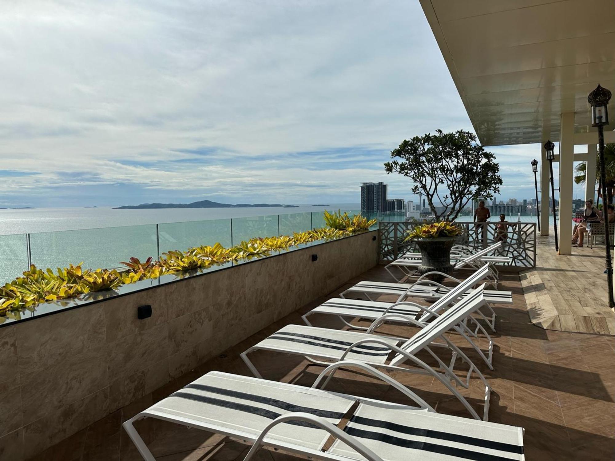 芭提雅高层海景奢华公寓the Riviera Jomtien生香家直达海滩2704 Dış mekan fotoğraf