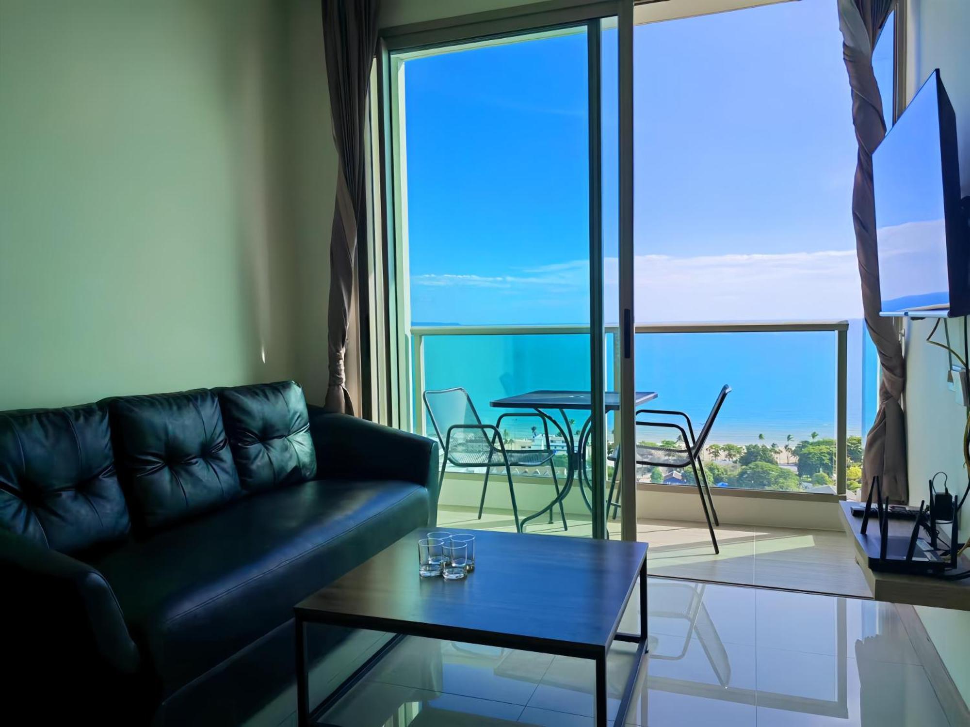 芭提雅高层海景奢华公寓the Riviera Jomtien生香家直达海滩2704 Dış mekan fotoğraf