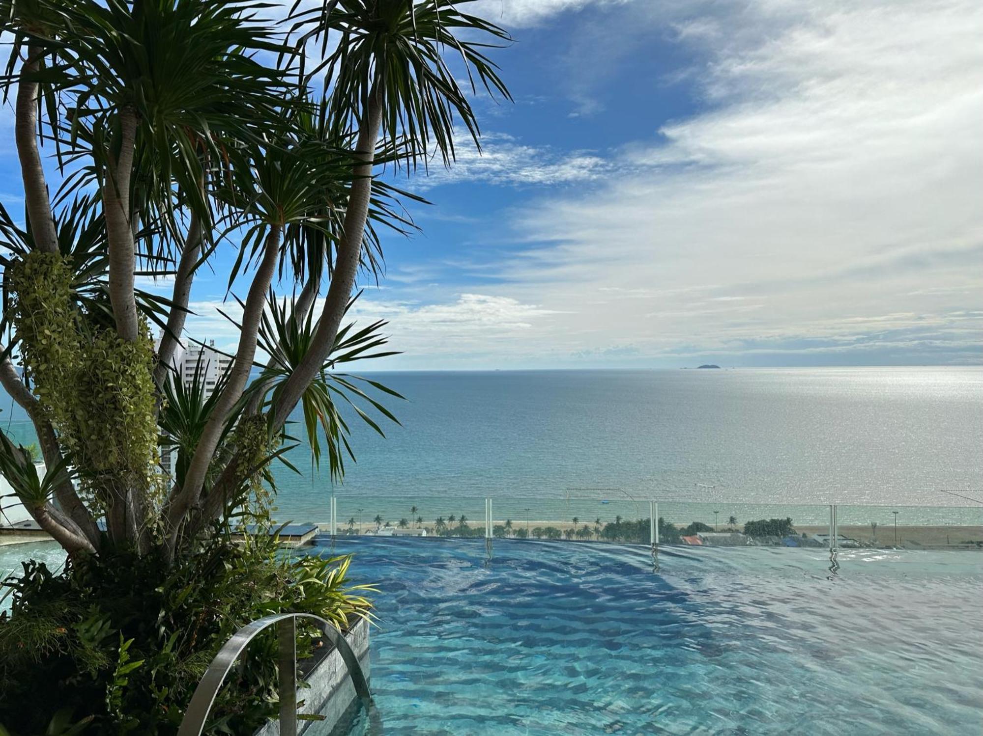 芭提雅高层海景奢华公寓the Riviera Jomtien生香家直达海滩2704 Dış mekan fotoğraf